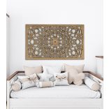 Gyönyörű, fából készült, virág mintás mandala falikép